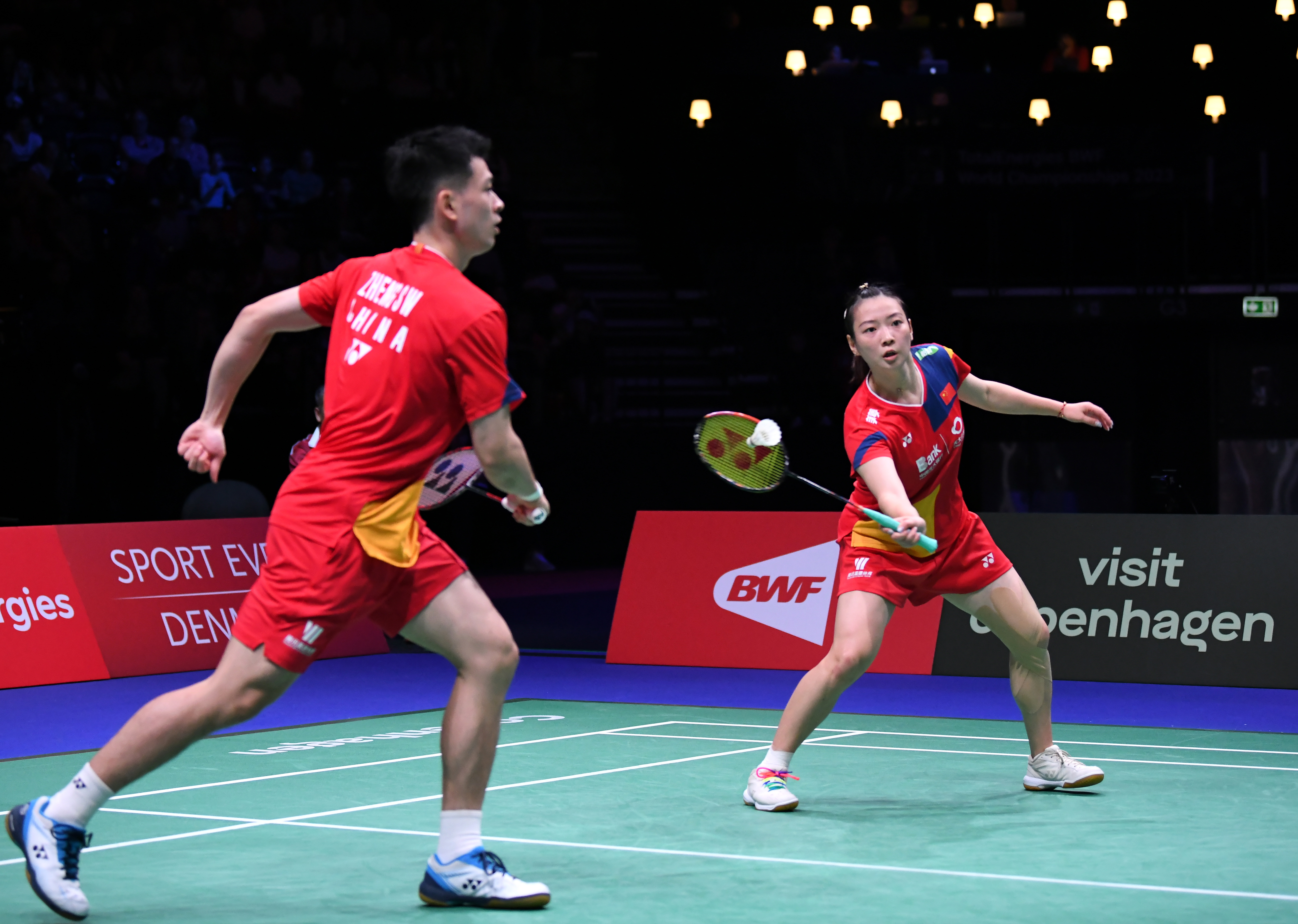 与他在任内 与他在任内