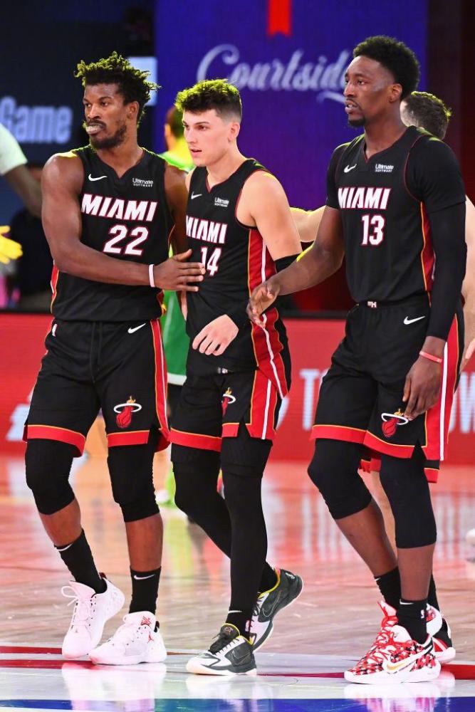 体现更偏向 体现更偏向