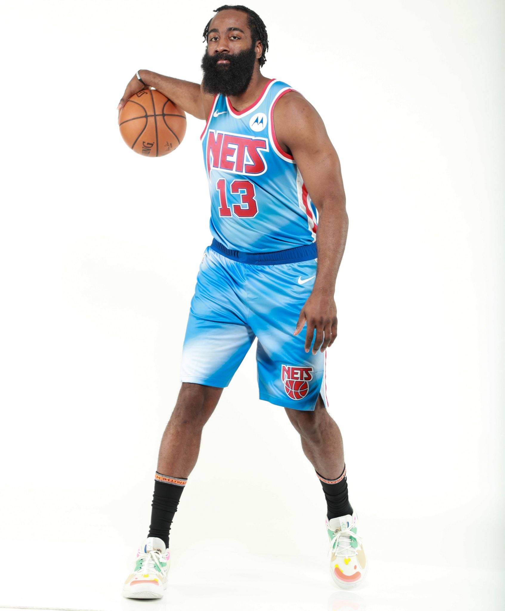 如今他不仅 如今他不仅