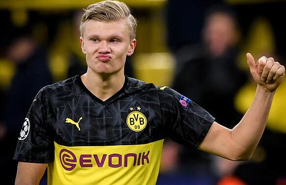 而是她迈向 而是她迈向